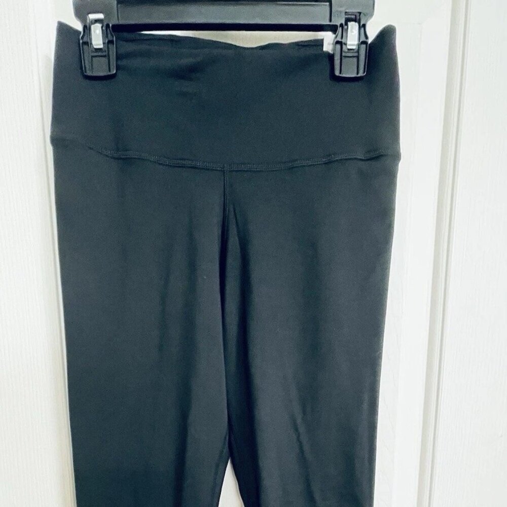 Women's Nike One Capri Leggings Black XSmall DD0247-010 010